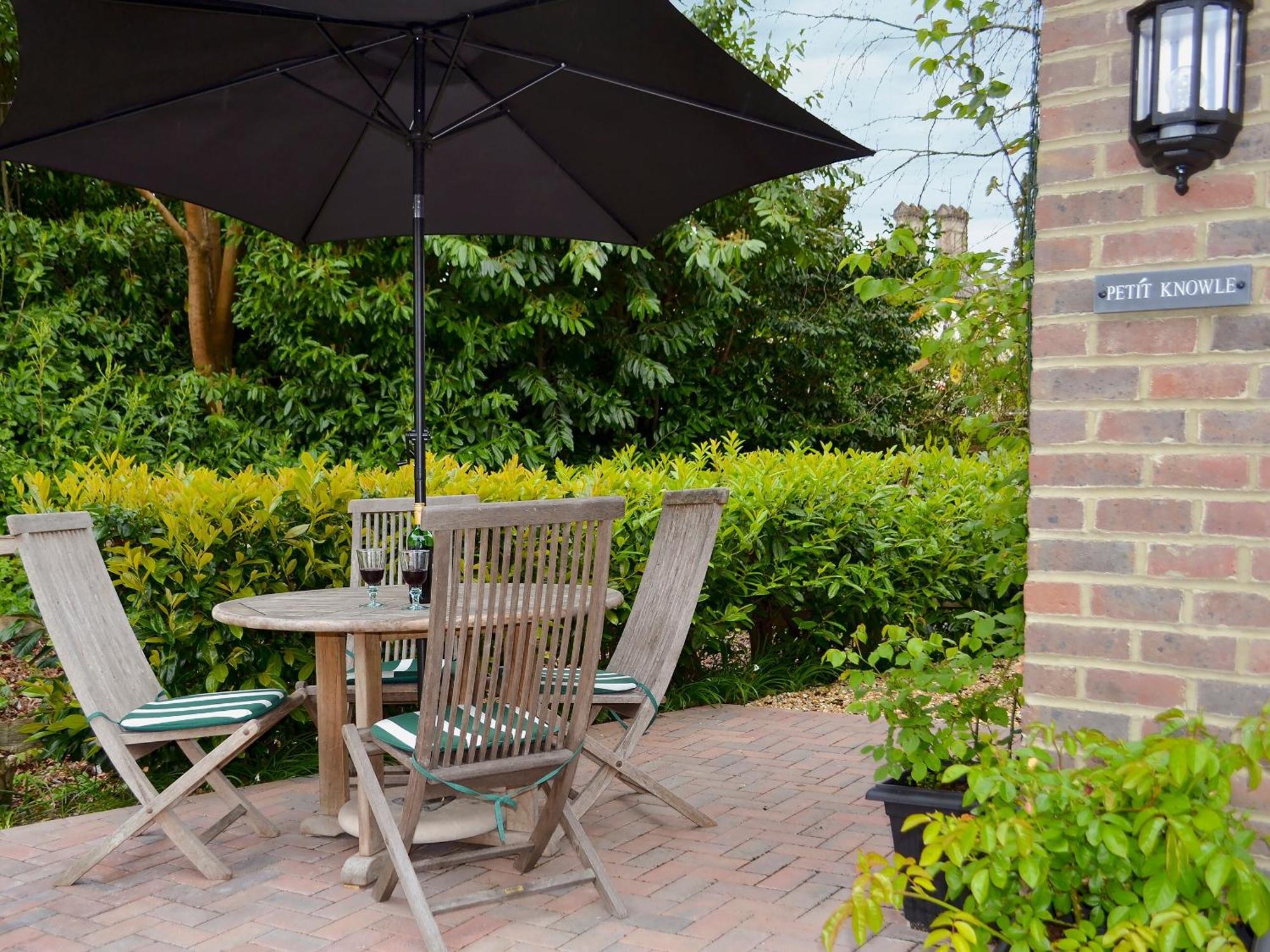 Petit Knowle Villa Cuckfield Dış mekan fotoğraf